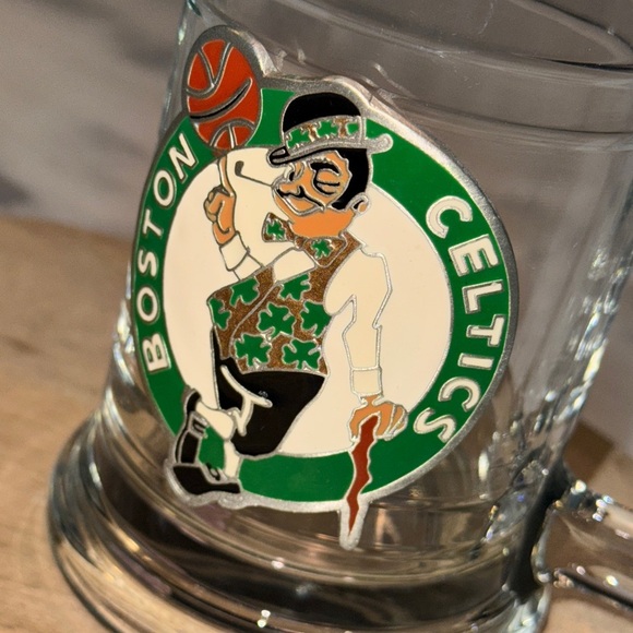 Boston Celtics 15oz Tankard Beer Mug with Metal Logo - Picture 4 of 4